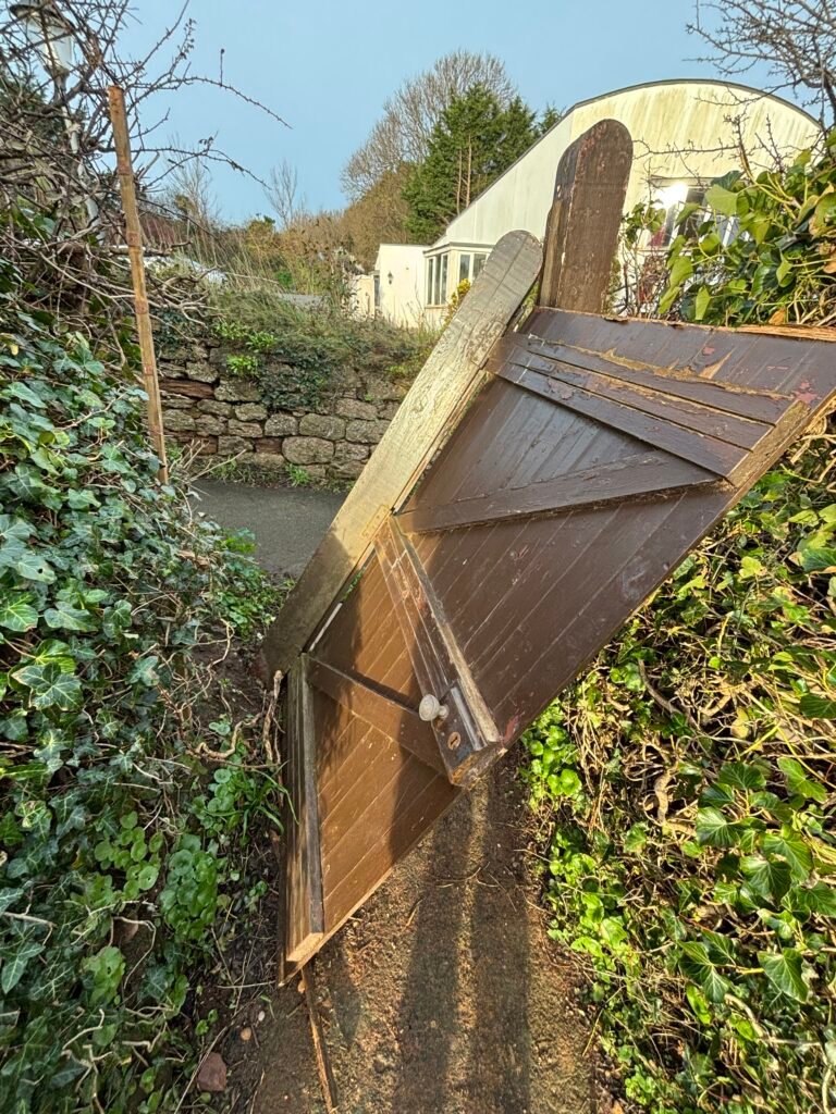 Gate Install East Devon Exmouth Budleigh